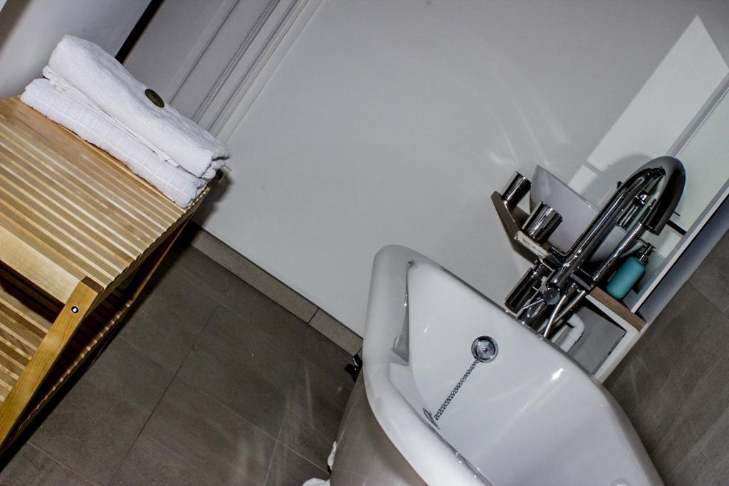 Chambre D'Hotes Avec Cuisine Commune - 5 Mns De Narbonne Cuxac-d'Aude Экстерьер фото